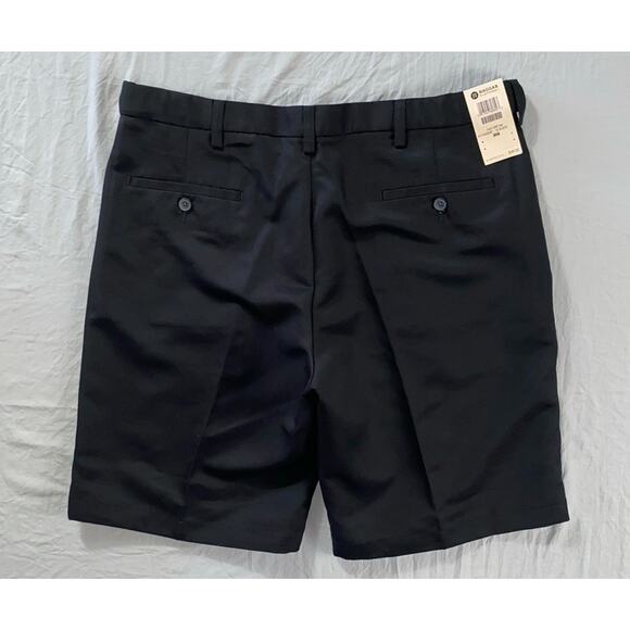 Haggar Pleated Microfiber Cool 18 Performance Shorts. Navy, Men's Size 36. NWT!! - Picture 3 of 3